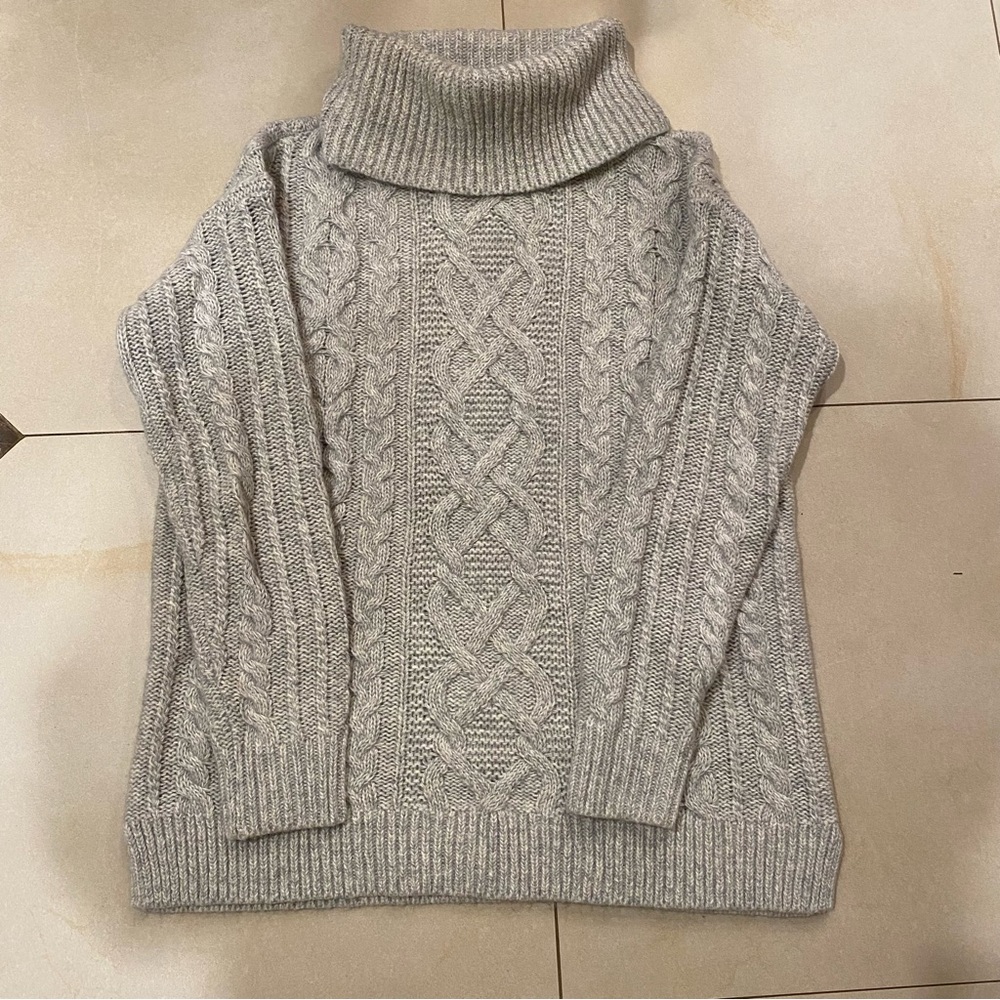 Loft Gray Cable Knit Turtleneck - Size Small